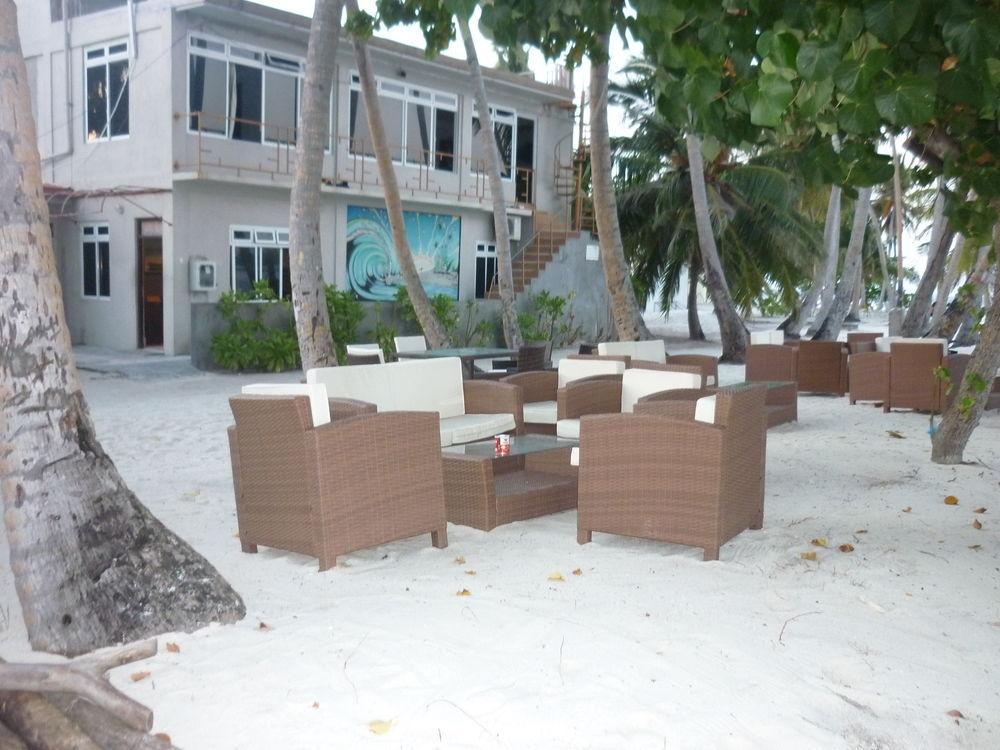 Batuta Maldives Surf View Hotel Thulusdhoo Exterior foto